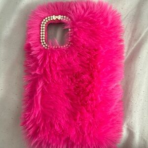 This is a nice furry iPhone 11 phone case